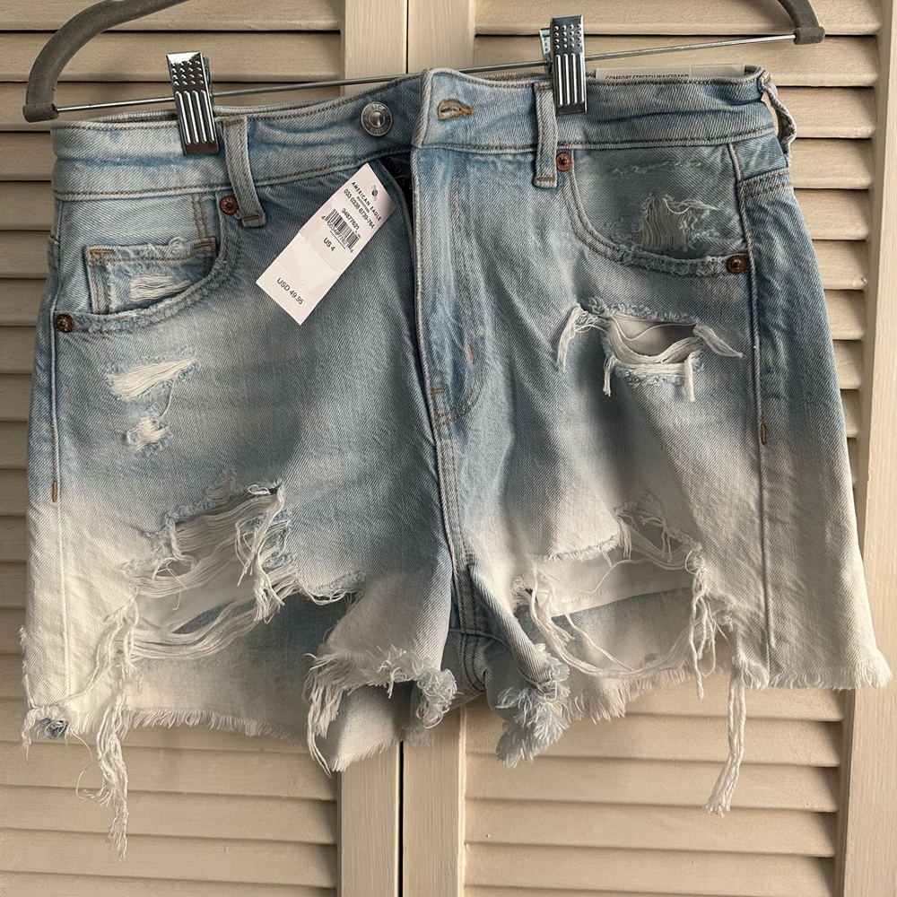 American Eagle two toned colored jean shorts, Size 4